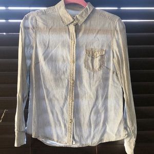 Banana Republic Blue and White Striped Button Down